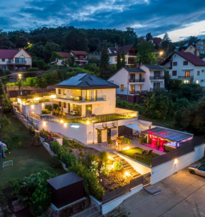 Lake Spirit Boutique Apartments